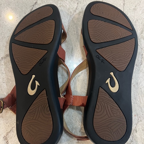 OluKai Upena Women’s 7 Cedarwood Flip Flop, Sandals Sludes - Picture 5 of 8